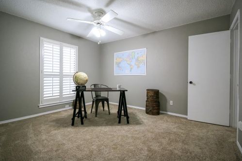 6900 Penhurst Dr, Fort Worth, TX 76133-6421