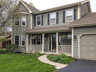 3207 Barnes Ln, Naperville, IL 60564-5168