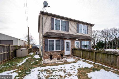 2376 Grandview Rd, Hanover, PA 17331-9344