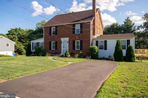 4223 Nottingham Way, Trenton, NJ 08690-3811