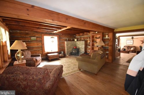 701 Rutt Rd, Bangor PA 18013-9602 exterior