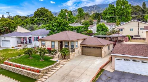 3719 Fairesta St, Glendale CA 91214-1718 exterior