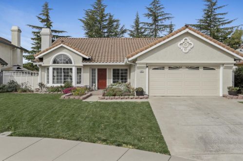 1921 Columbia Ct, Tracy, CA 95376-9088