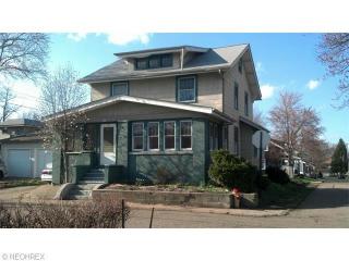 818 Commonwealth Ave, Massillon, OH 44646-4558