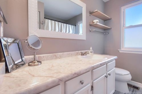 17362 Frd Dr, Aurora CO 80017-3236 exterior