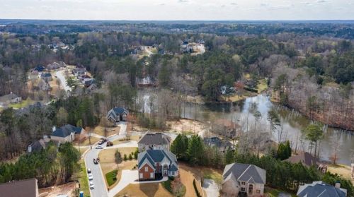 605 Herron Trce, Atlanta GA  30349-1598 exterior