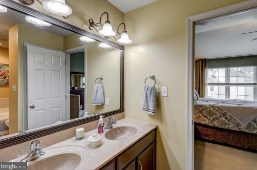 14 Red Leaf Ln, Lancaster PA  17602-7000 exterior