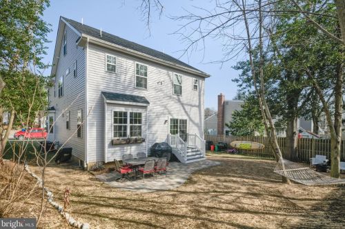 304 Lakeview Ave, Haddonfield NJ 08033-1609 exterior