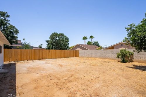 7415 Lincoln Ave, Riverside CA  92504-4623 exterior