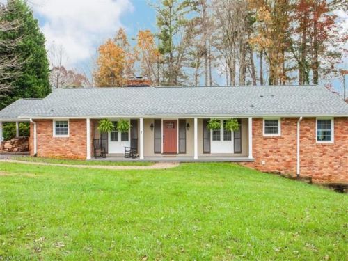 7 Liberty Rd, Biltmore Lake, NC 28715-9489