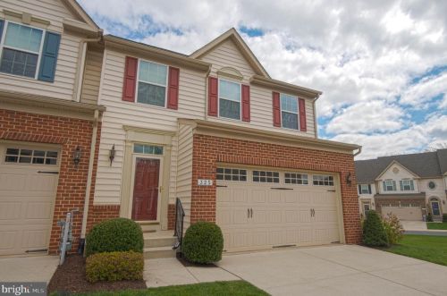 325 Lennox Dr, Fallston, MD 21047-3011