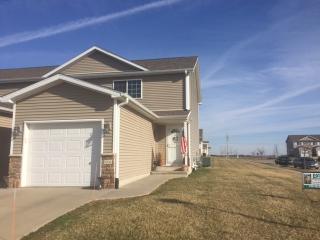 5904 Austin Ave, Davenport, IA 52804-3437