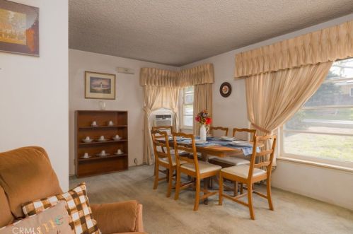 5047 College Ave, Riverside CA  92505-3208 exterior