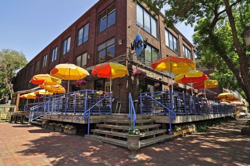 150 2nd St, Minneapolis MN  55401-1421 exterior