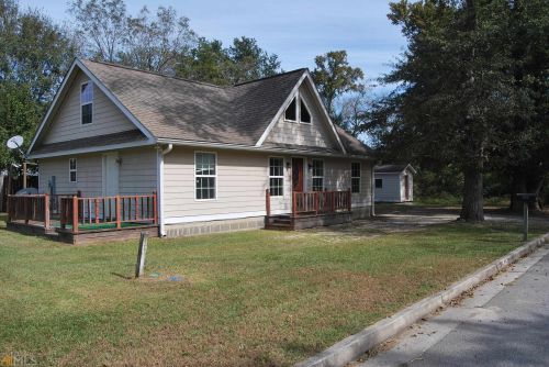 398 Lillian St, Metter, GA 30439-4108