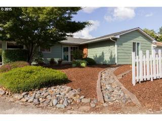 1440 Ulrich Ct, Roseburg, OR 97471-1901