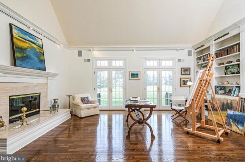 12 Windermere Way, Princeton NJ  08540-7553 exterior