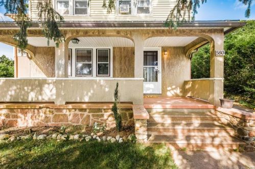 580 Main St, Middletown, CT 06457-4511