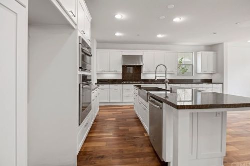 117 Bumblebee, Irvine CA  92618-1150 exterior