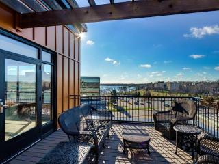 3104 Lake St, Minneapolis MN  55416-2002 exterior
