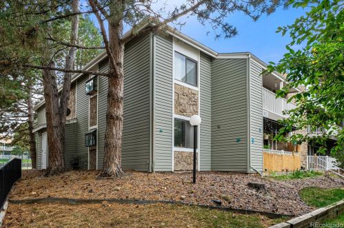 901 Zeno Way, Aurora CO 80017-3382 exterior