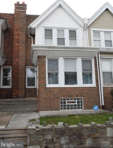 6147 Erdrick St, Philadelphia, PA 19135-3516