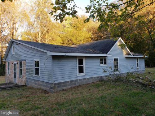 143 Ashton Rd, Ashton MD  20861-3303 exterior