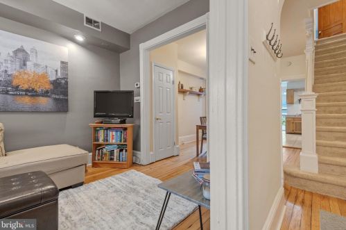 232 Walnut St, Lancaster PA  17602-2342 exterior