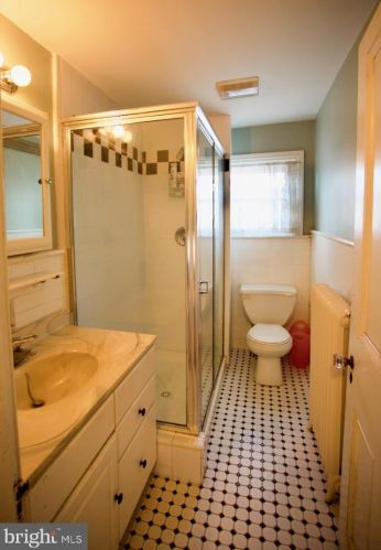 310 Warwick Rd, Haddonfield NJ 08033-3828 exterior