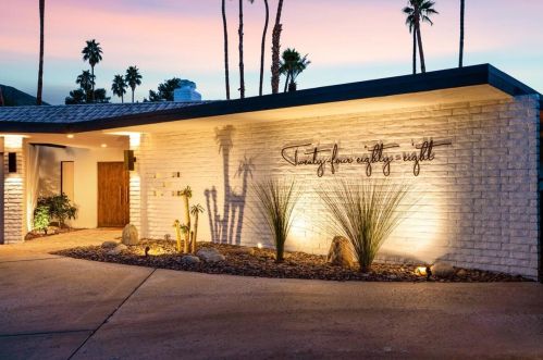 2488 Alhambra Dr, Palm Springs, CA 92264-9402