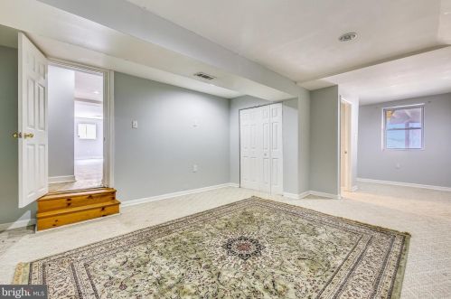 14100 Cricket Ln, Silver Spring MD 20904-5918 exterior