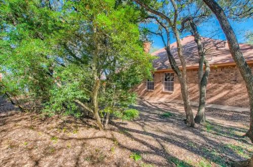 13212 Adonis Dr, Austin TX  exterior