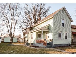 371 Wabash Ave, Bradley, IL 60915-1661