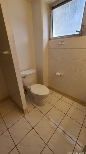 2465 Kuhio Ave, Honolulu HI  96815-4802 exterior