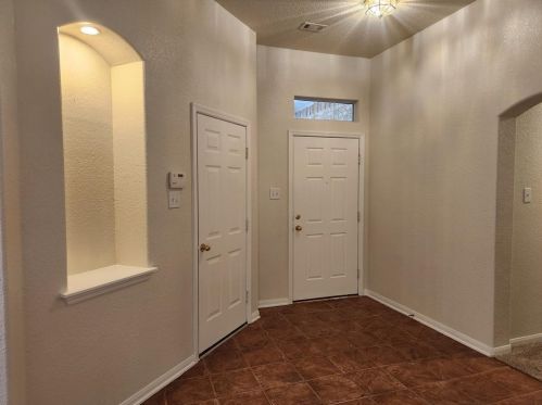 22 Hobbit Glen Dr, Conroe TX  77384-3840 exterior
