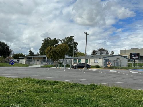 8550 Via Norte Dr, Riverside CA  92503-7826 exterior