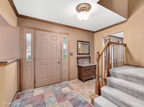1720 Bailey Rd, Naperville, IL 60565-1766