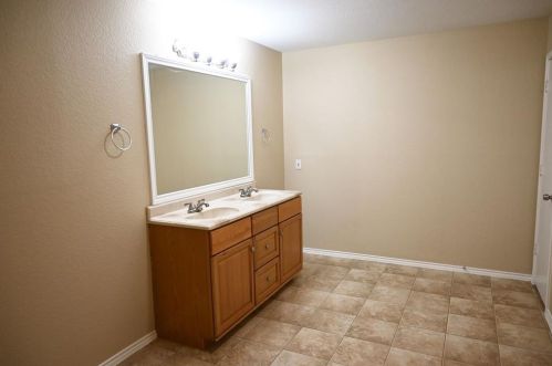 2025 Vanamen Ct, Conroe TX  77304-1601 exterior