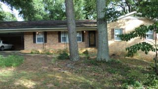 220 Calhoun Dr, Athens, GA 30601-1508