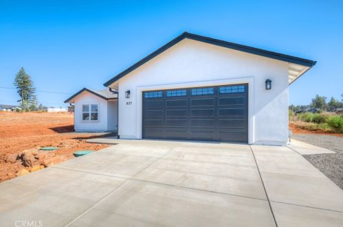 837 Bille Rd, Paradise, CA 95969-3273