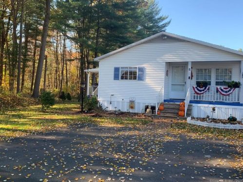 8 Forest St, Southington, CT 06489-1413