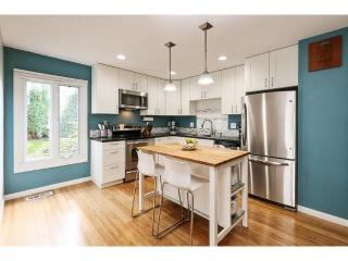 7608 Landau Dr, Minneapolis MN  55438-2314 exterior