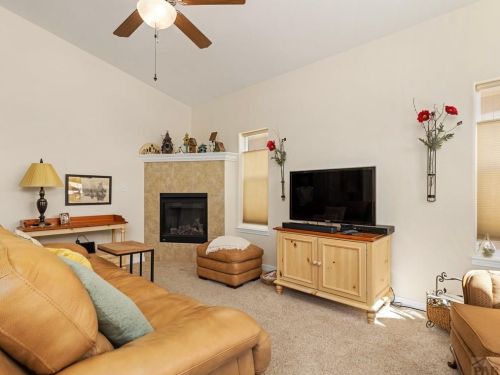 4527 Briarcrest Dr, Pueblo, CO 81005-5504