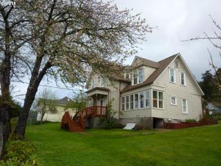 1094 1st St, Gardiner, OR 97441-0048