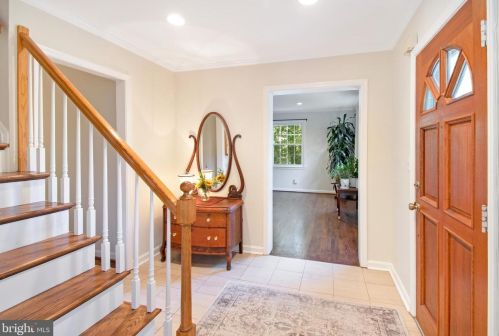 647 Benfield Rd, Severna Park, MD 21146-2417
