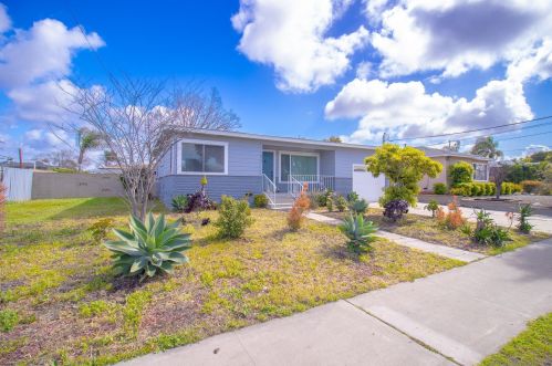 677 5th Ave, Chula Vista CA  91910-5445 exterior