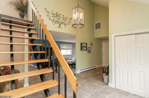 3 Openaki Rd, Dover, NJ 07869-3301