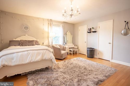 221 Clearview Rd, Hanover PA 17331-1311 exterior