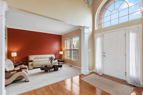 3523 Carlisle Ln, Carpentersville, IL 60110-3468