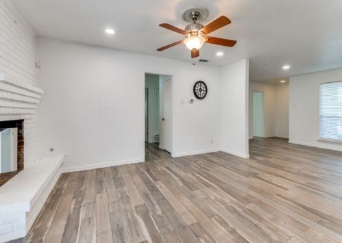 1739 Gross Rd, Dallas TX  75228-4320 exterior